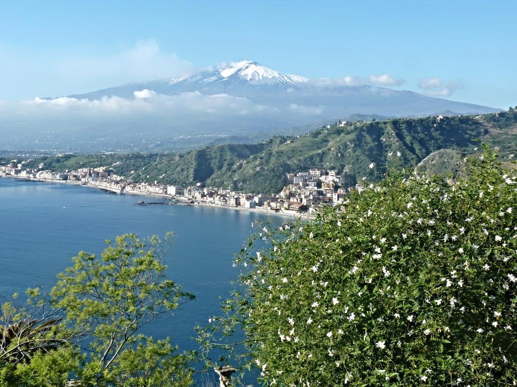 Holidaysora Taormina - Il Giardino Di Graziella Extérieur photo