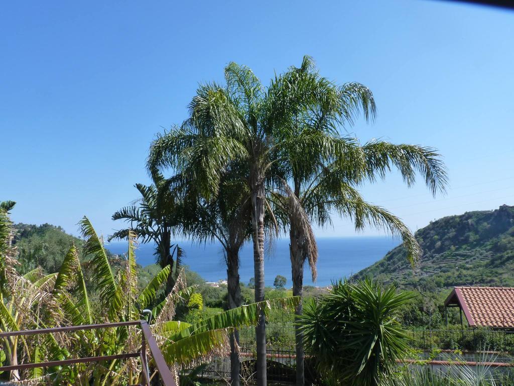 Holidaysora Taormina - Il Giardino Di Graziella Extérieur photo