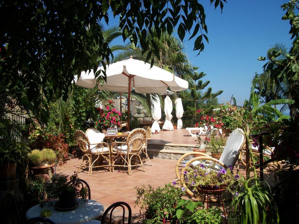 Holidaysora Taormina - Il Giardino Di Graziella Extérieur photo