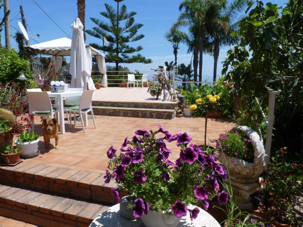 Holidaysora Taormina - Il Giardino Di Graziella Extérieur photo